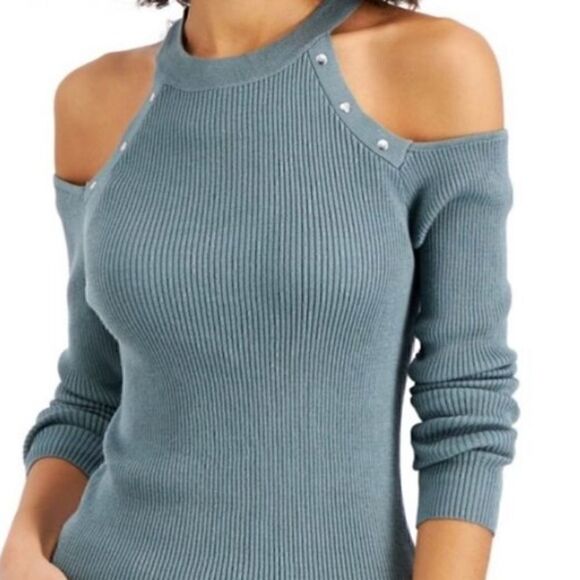 HOOKED UP BY IOT Juniors' Stud-Embellished Cold Shoulder Sweater Hunter Green XS - Picture 2 of 5